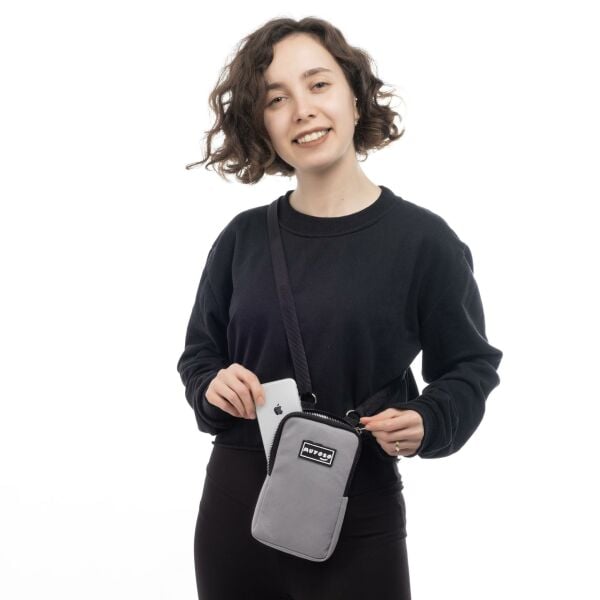 Gri Telefon Çantası