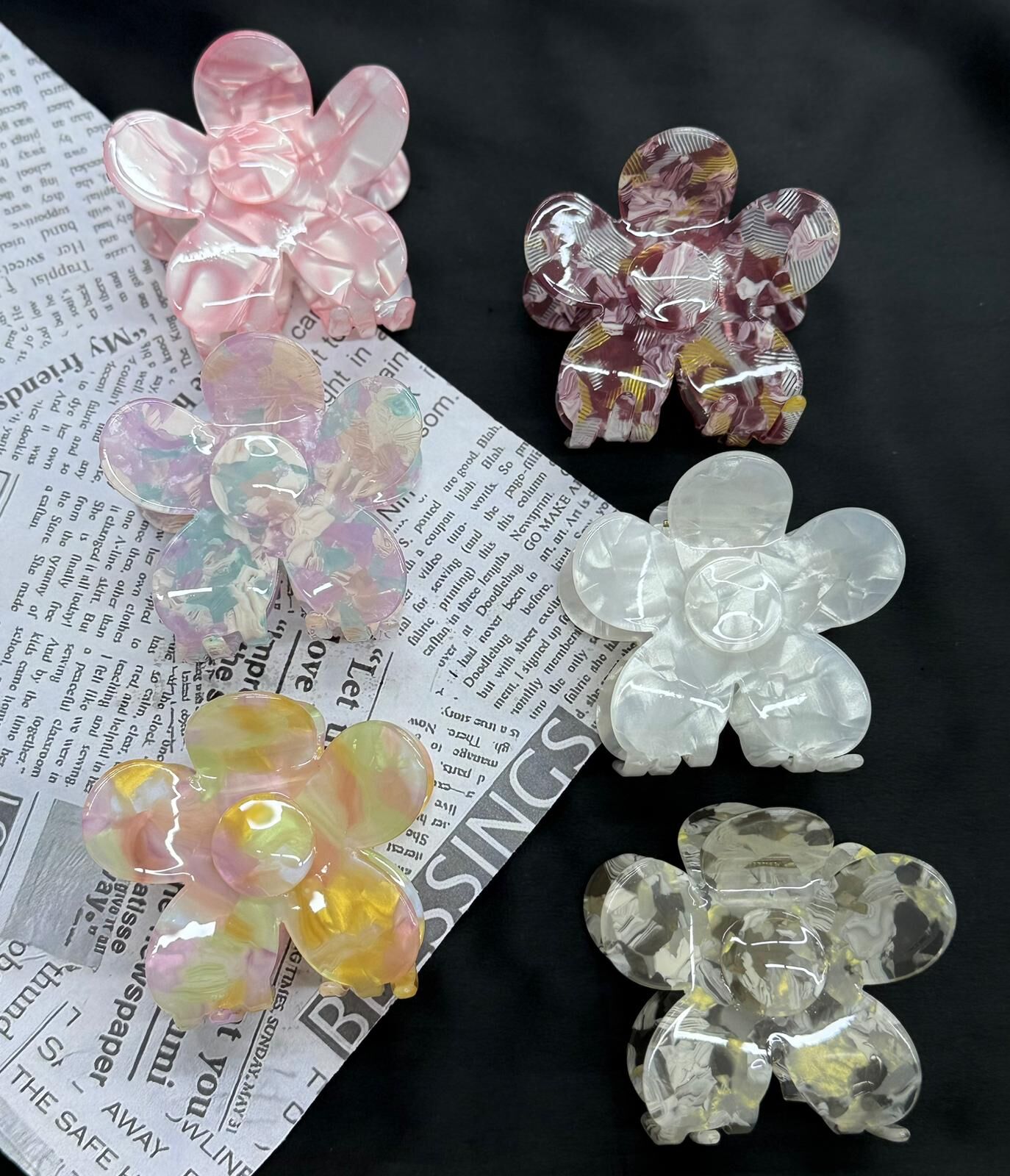 Çicek Desenli Kemik Mandal Toka 12 Adet