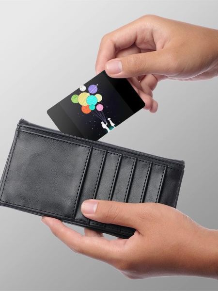 Balon Tutan Astronot Kredi Kartı Kaplama Stickeri Papara, Tosla, Kredi Kartı Için Uyumlu