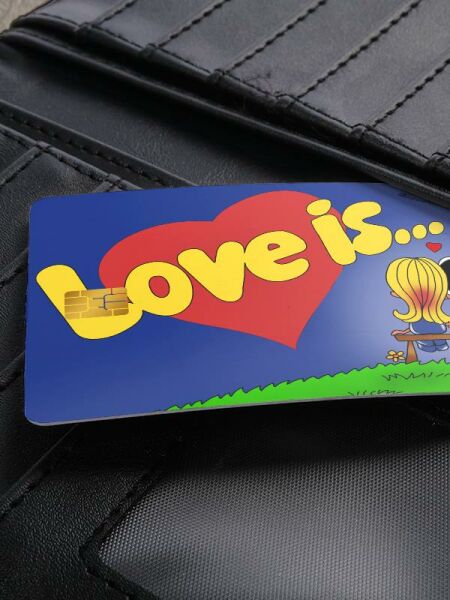 Love is Kredi Kartı Kaplama Stickeri Papara, Tosla, Kredi Kartı Için Uyumlu