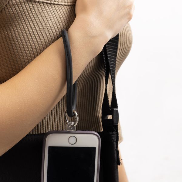 Siyah Telefon Aksesuarı