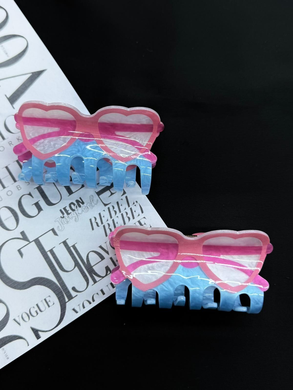 Kalpli Gözlük  Desenli Kemik Mandal Toka 12 Adet