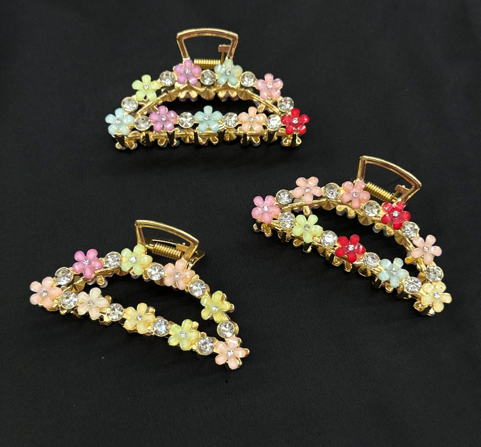 Çiçekli Taşlı Mandal Toka