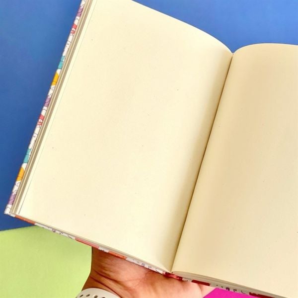 Renkli Kedi Motto Tasarımlı Lastikli Defter