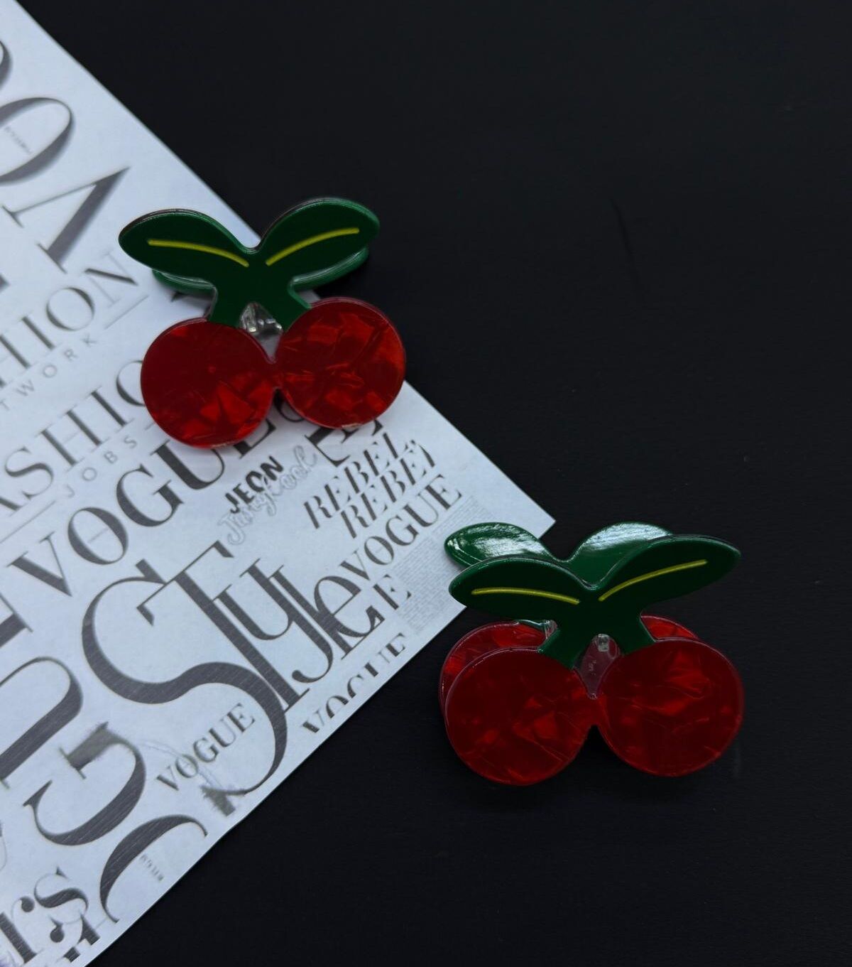 Kiraz Desenli Kemik Mandal Toka