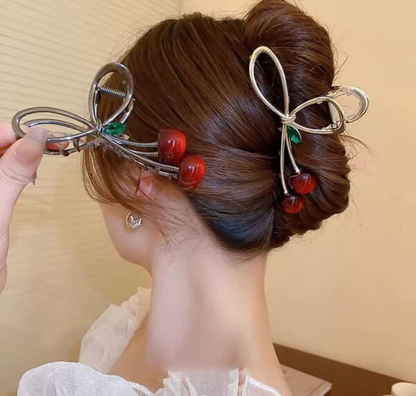 Taşlı Kiraz Desen Metal Mandal Toka