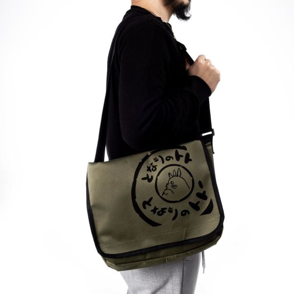 Yeşil Totoro Baskılı Erkek Postacı Çantası