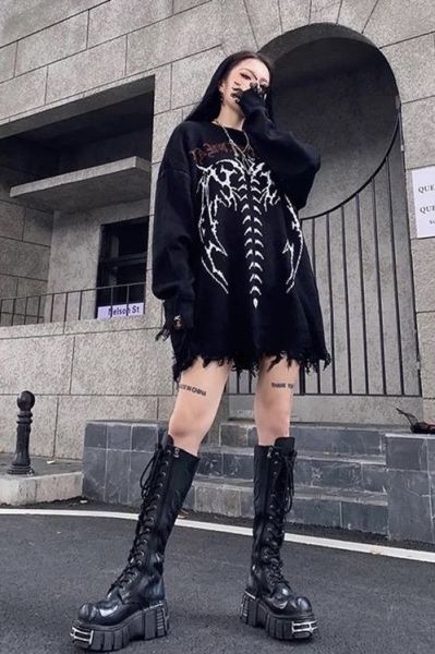 Gothic Skeleton Kazak