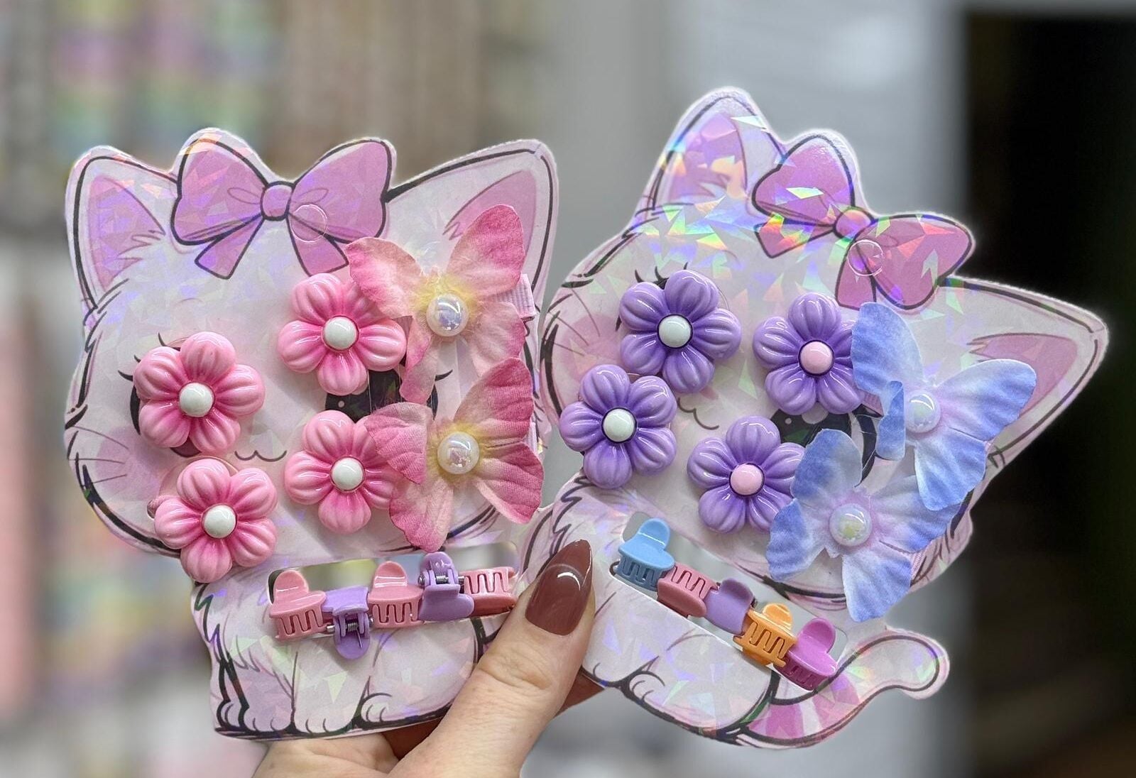 Kız Çocuk Renkli Toka Seti – Çiçekli ve Fiyonk Detaylı Sevimli Saç Aksesuarı