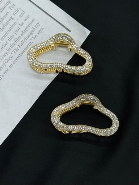 Taşlı  Mandal Toka