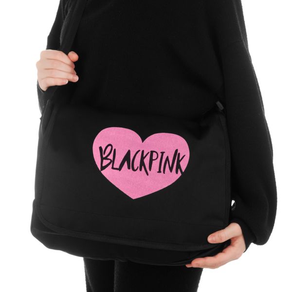 Black Pink Kalp Baskılı Postacı Çantası